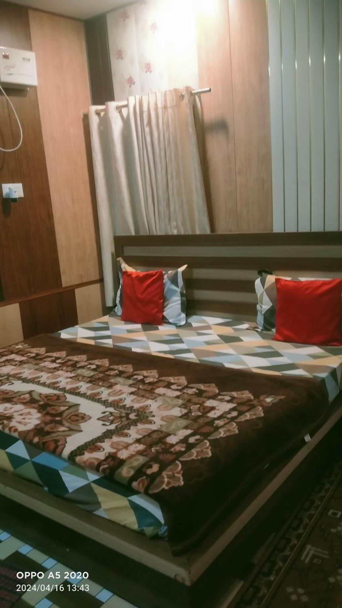 Shree Ram Guest House Near Ram Mandir Ayodhya Eksteriør bilde